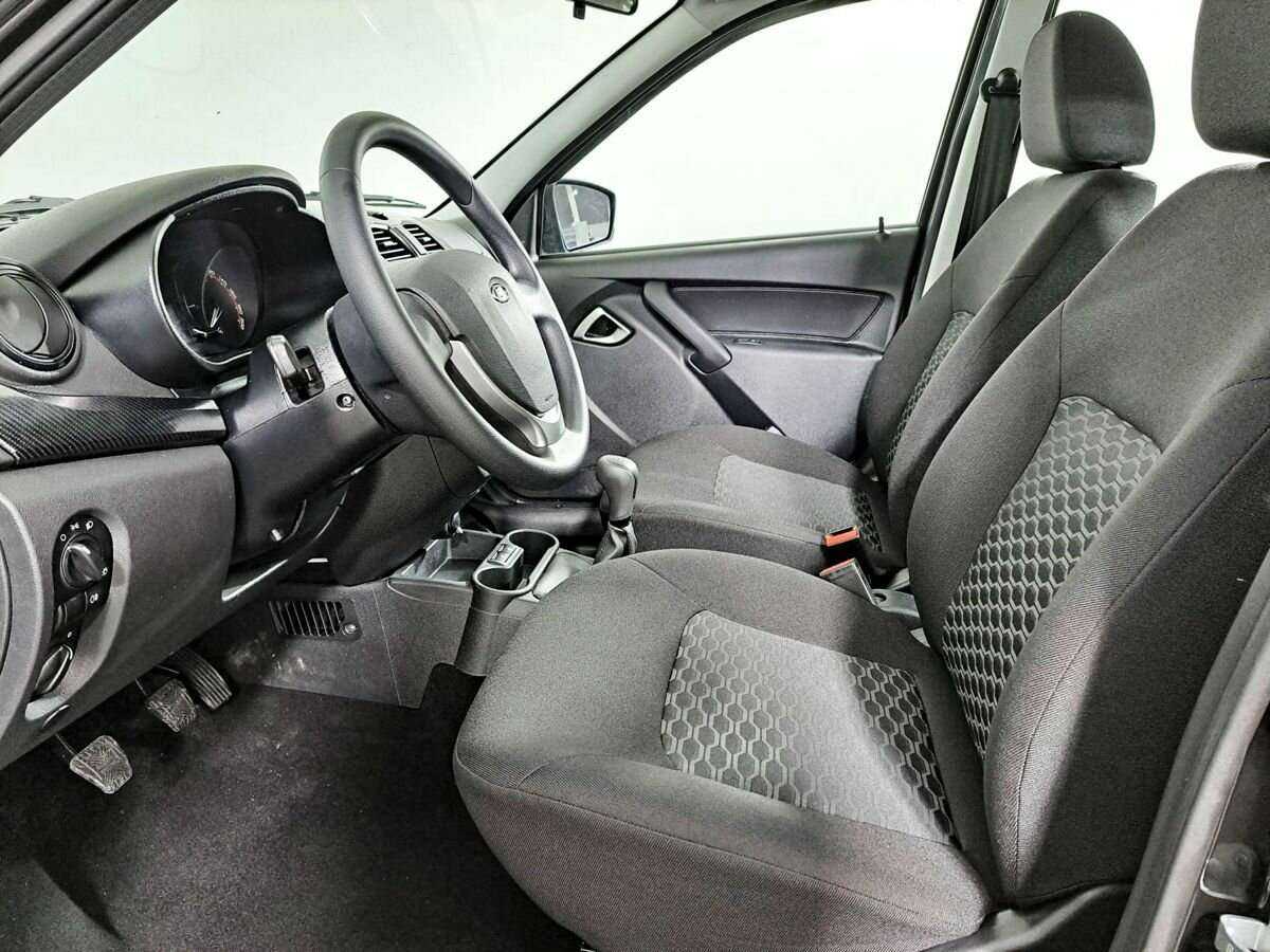 Купить Lada (ВАЗ) Granta с пробегом. Фото: #12