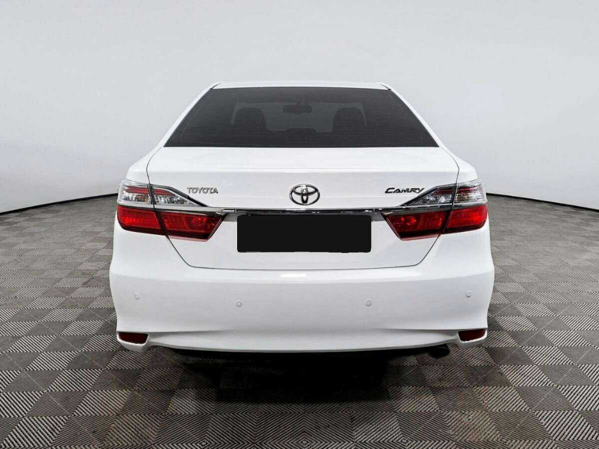 Купить Toyota Camry с пробегом. Фото: #4