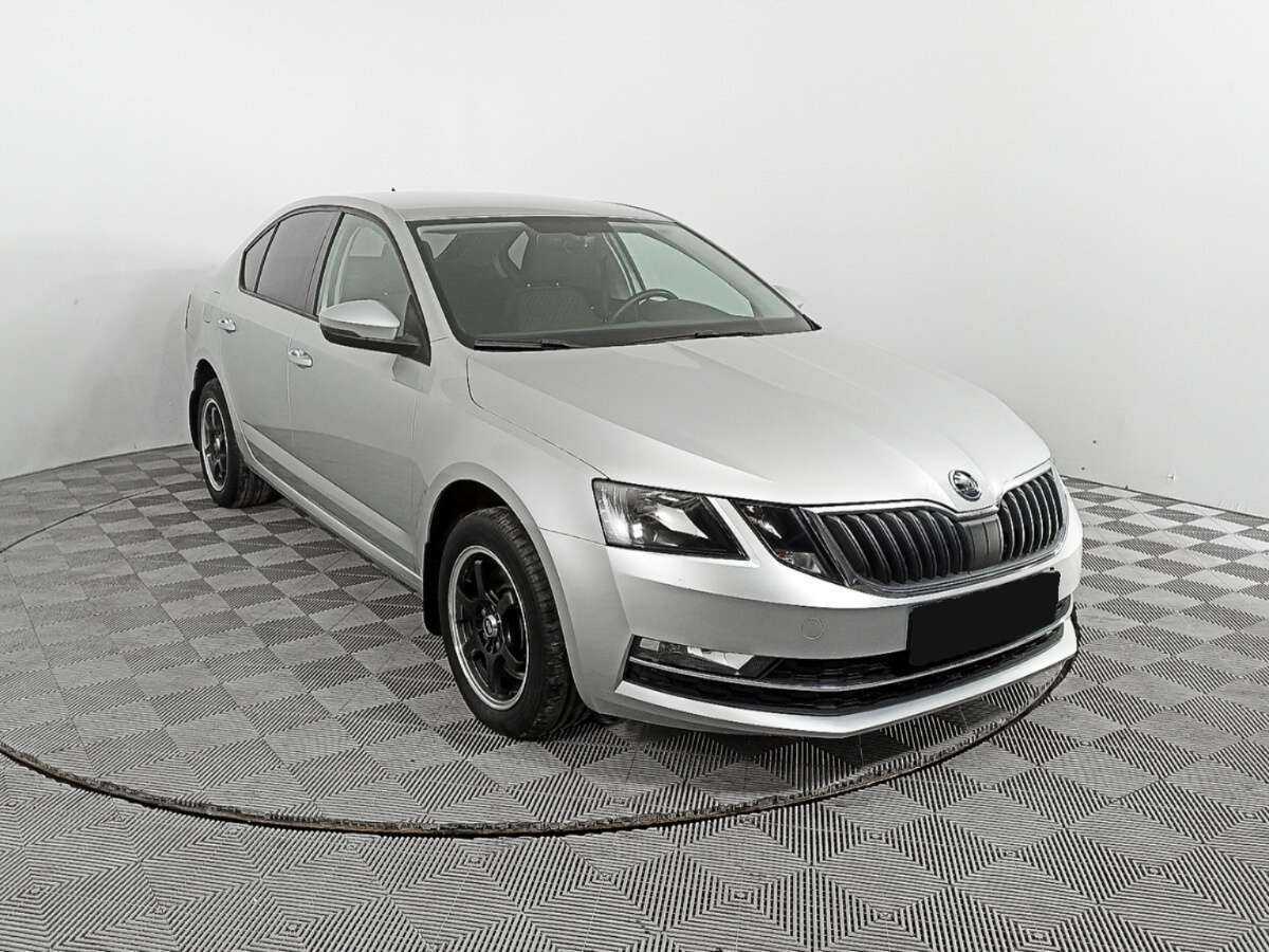 Купить Skoda Octavia с пробегом. Фото: #2