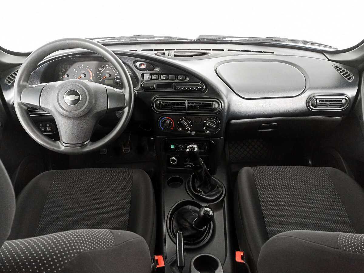 Купить Chevrolet Niva с пробегом. Фото: #11