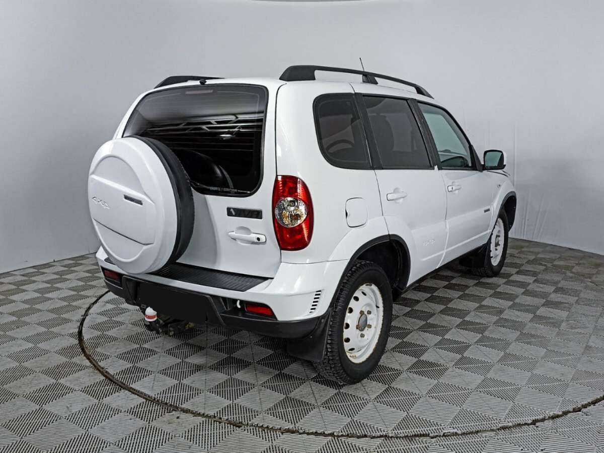 Купить Chevrolet Niva с пробегом. Фото: #3