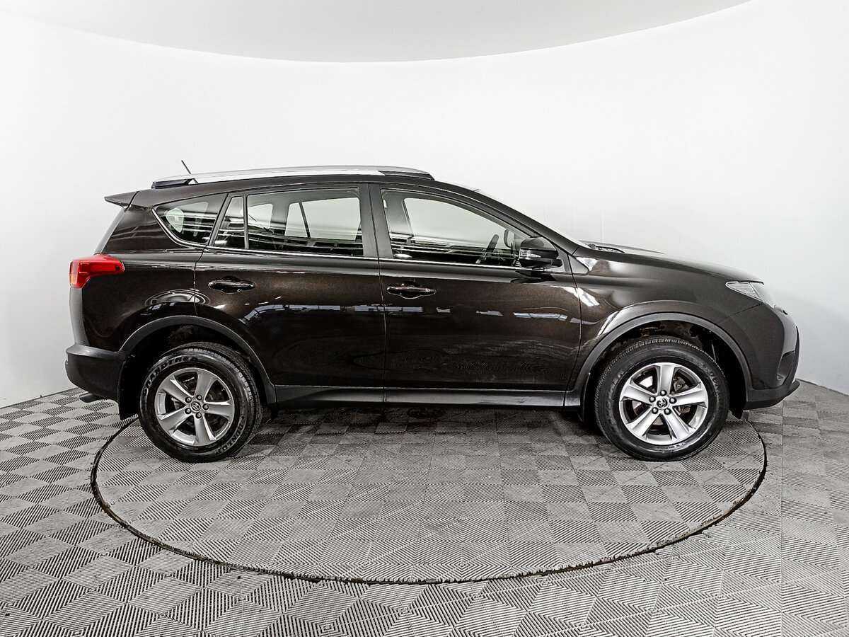 Купить Toyota RAV4 с пробегом. Фото: #3