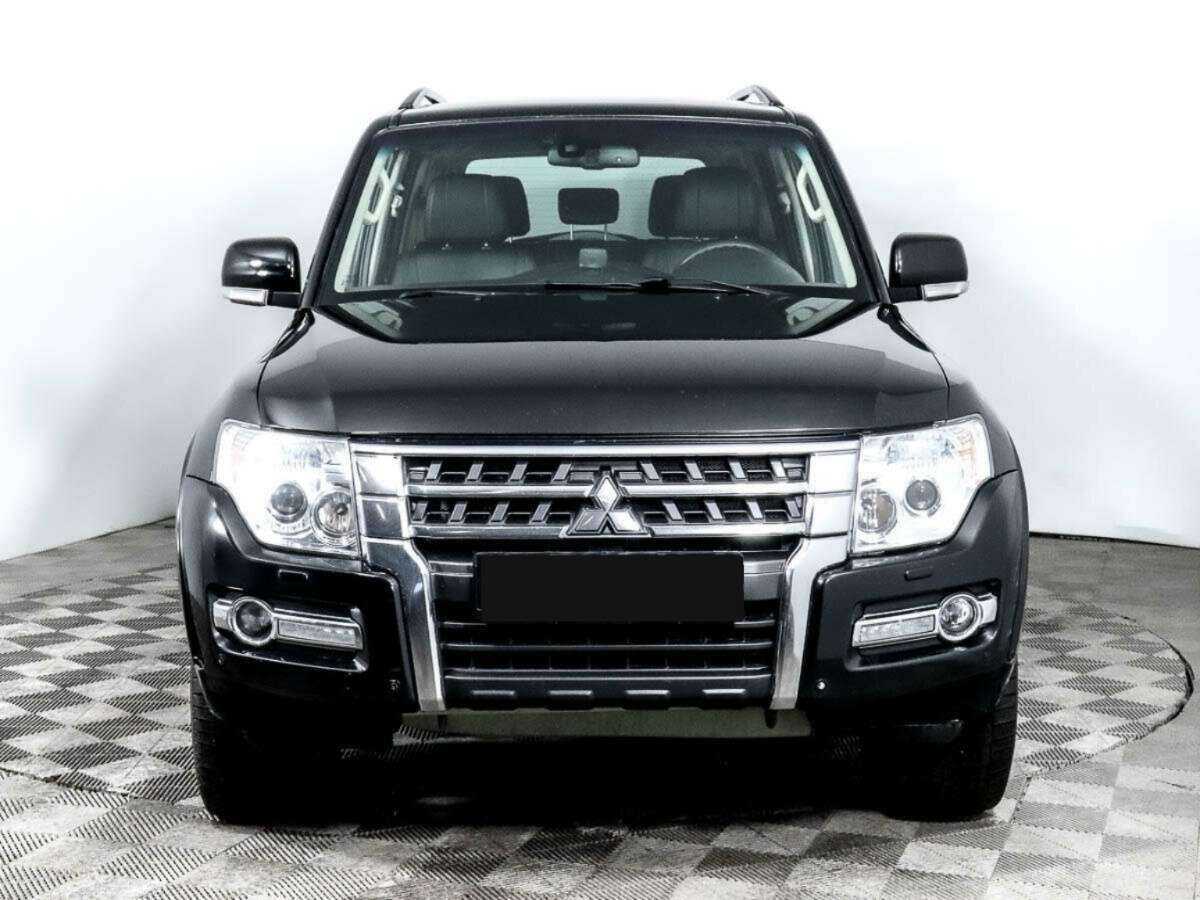 Купить Mitsubishi Pajero с пробегом. Фото: #1