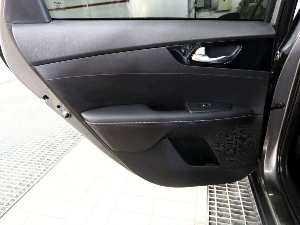 Купить Kia Cerato с пробегом. Фото: #8