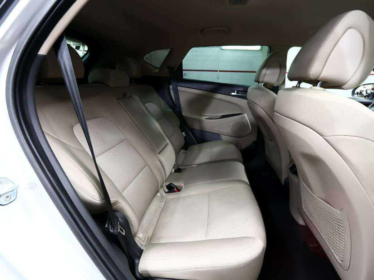 Купить Hyundai Tucson с пробегом. Фото: #12