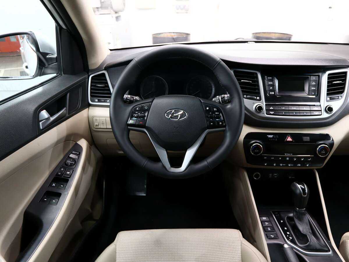 Купить Hyundai Tucson с пробегом. Фото: #15