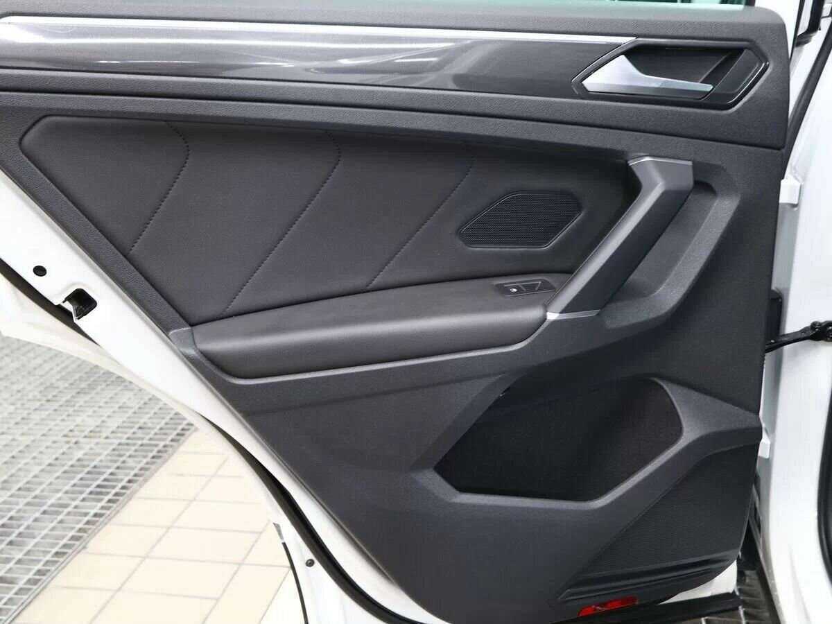Купить Volkswagen Tiguan с пробегом. Фото: #10