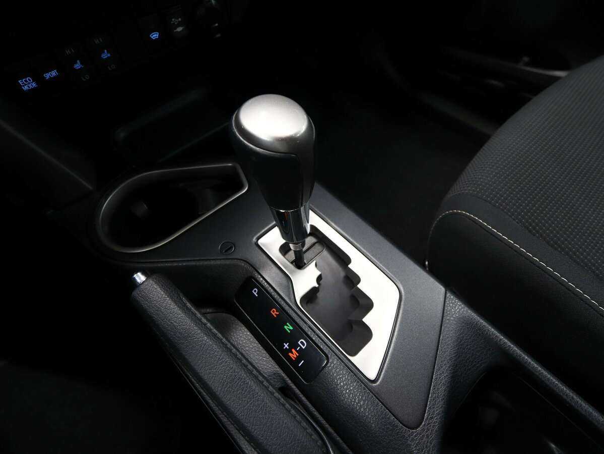 Купить Toyota RAV4 с пробегом. Фото: #14