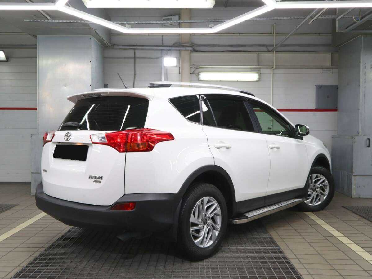 Купить Toyota RAV4 с пробегом. Фото: #4