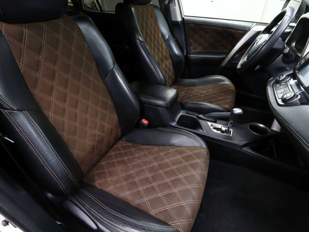 Купить Toyota RAV4 с пробегом. Фото: #10