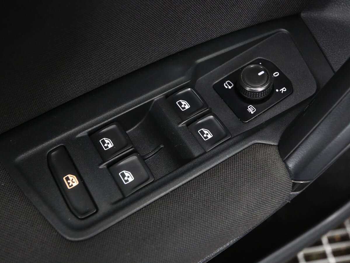 Купить Volkswagen Tiguan с пробегом. Фото: #5