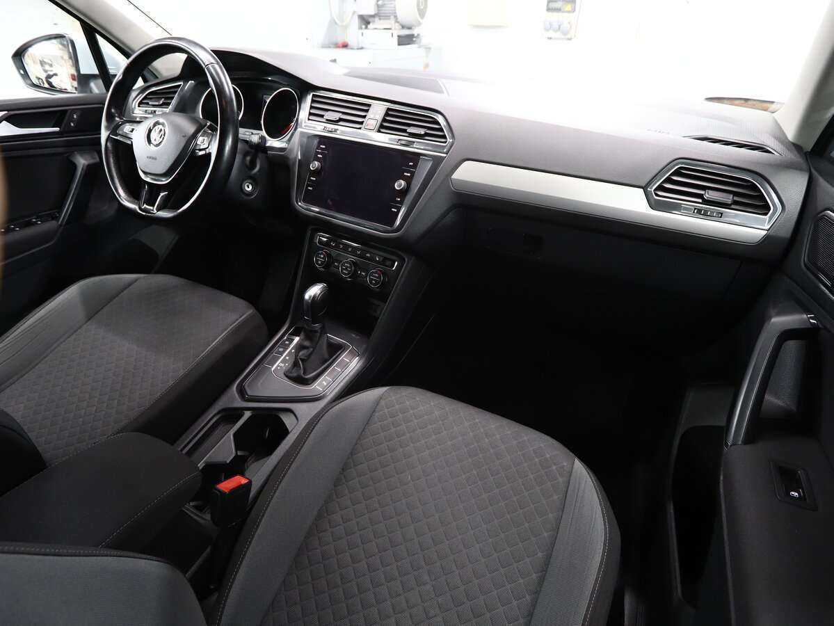 Купить Volkswagen Tiguan с пробегом. Фото: #13
