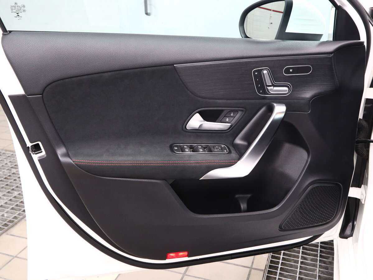 Купить Mercedes-Benz A-Класс с пробегом. Фото: #6