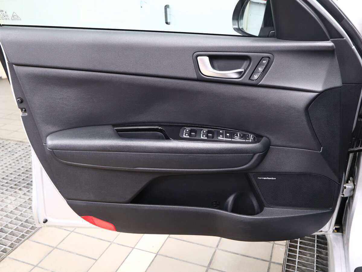 Купить Kia Optima с пробегом. Фото: #13