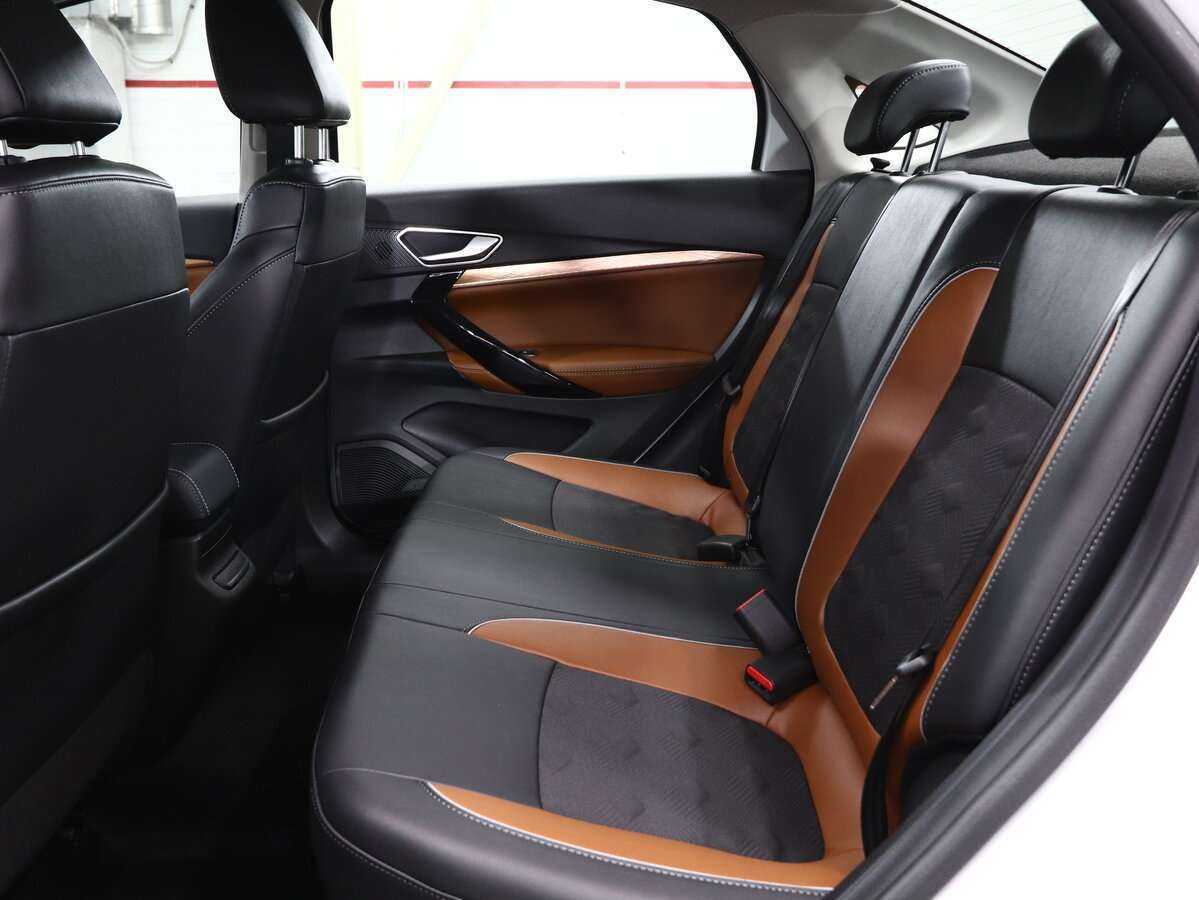 Купить Lada (ВАЗ) Vesta с пробегом. Фото: #10