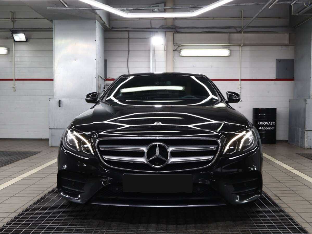 Купить Mercedes-Benz E-Класс с пробегом. Фото: #1