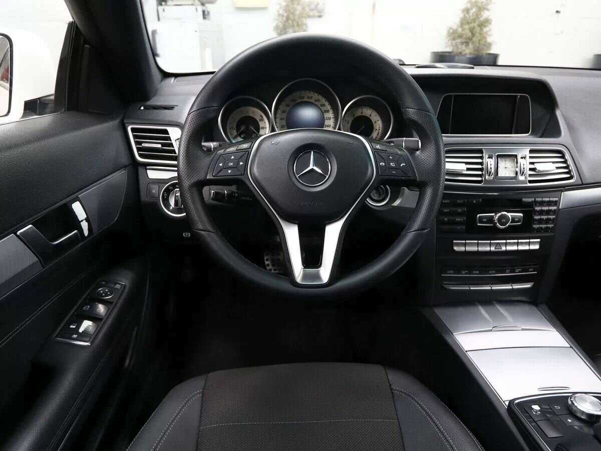 Купить Mercedes-Benz E-Класс с пробегом. Фото: #11