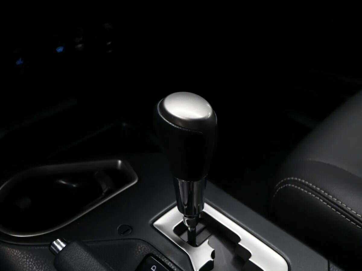 Купить Toyota RAV4 с пробегом. Фото: #13