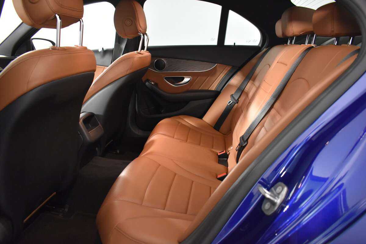 Купить Mercedes-Benz C-Класс с пробегом. Фото: #6