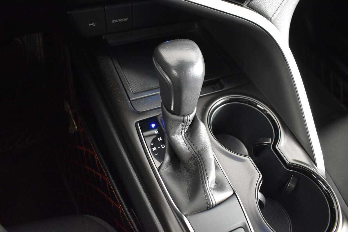 Купить Toyota Camry с пробегом. Фото: #14