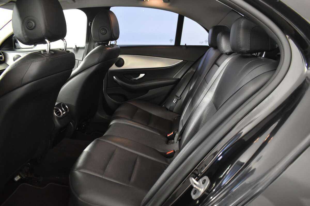 Купить Mercedes-Benz E-Класс с пробегом. Фото: #6