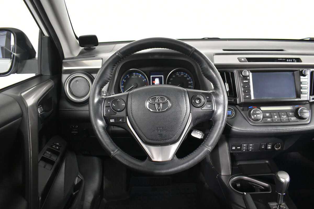 Купить Toyota RAV4 с пробегом. Фото: #12