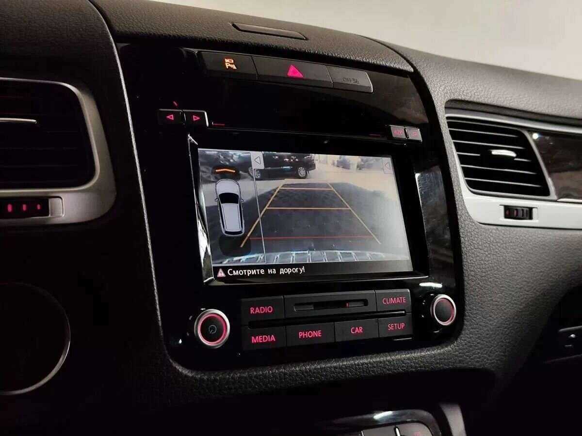 Купить Volkswagen Touareg с пробегом. Фото: #10