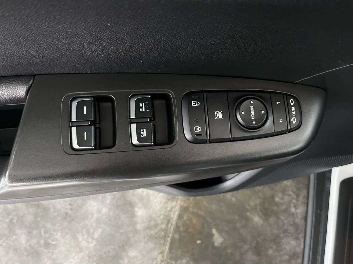 Купить Kia Sportage с пробегом. Фото: #20