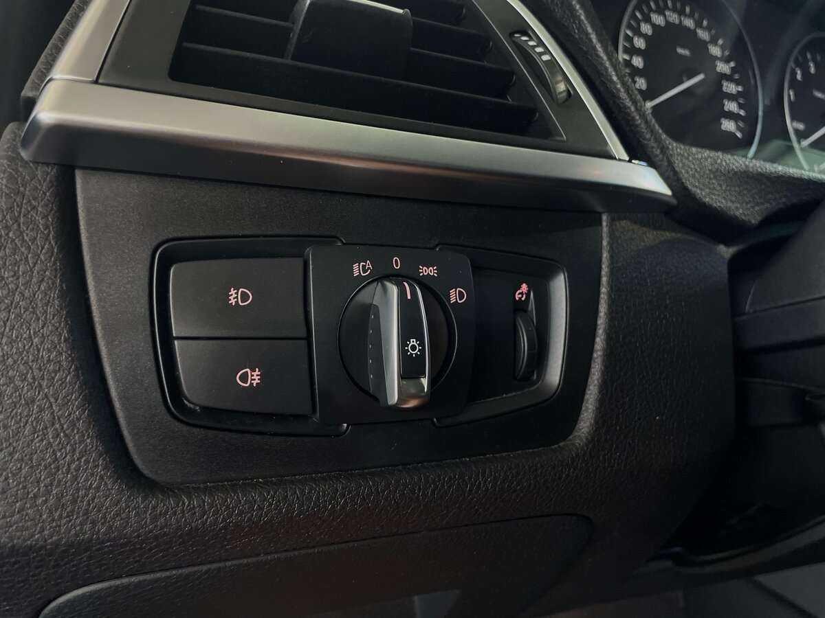 Купить BMW 3 серии с пробегом. Фото: #15