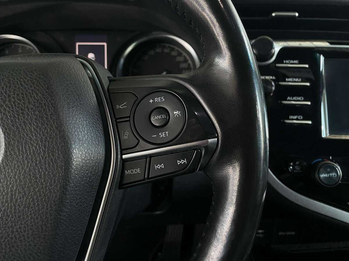 Купить Toyota Camry с пробегом. Фото: #13