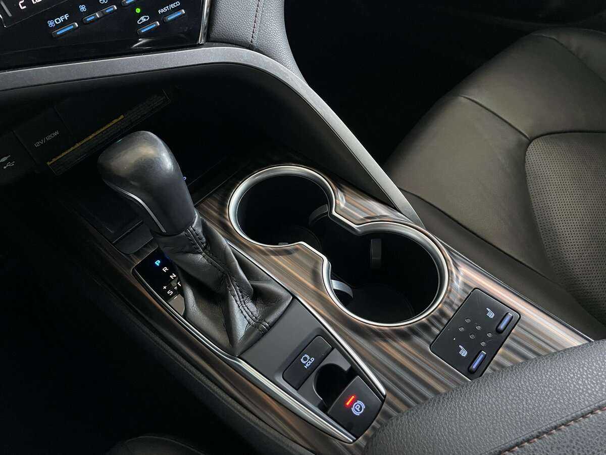 Купить Toyota Camry с пробегом. Фото: #15
