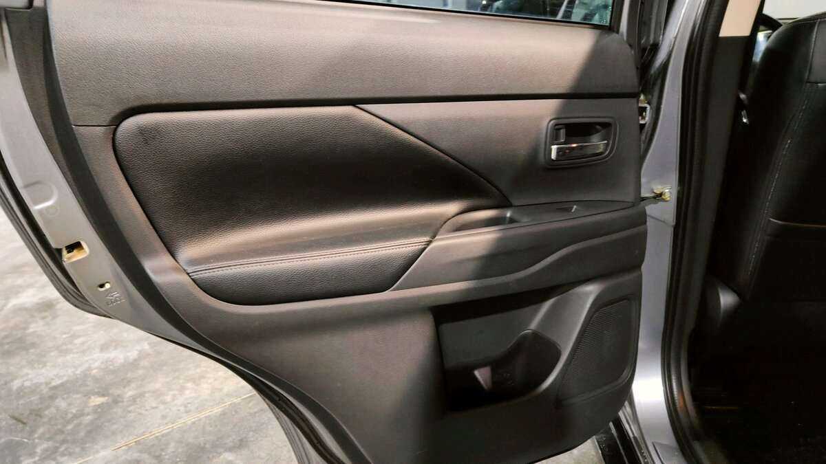 Продажа Б/У Митсубиши Оутлэндер. Фото: #14