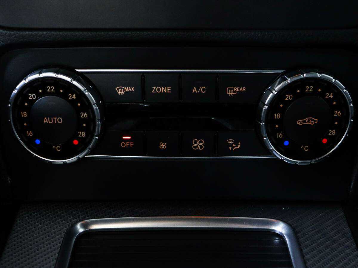 Купить Mercedes-Benz GLK-Класс с пробегом. Фото: #17