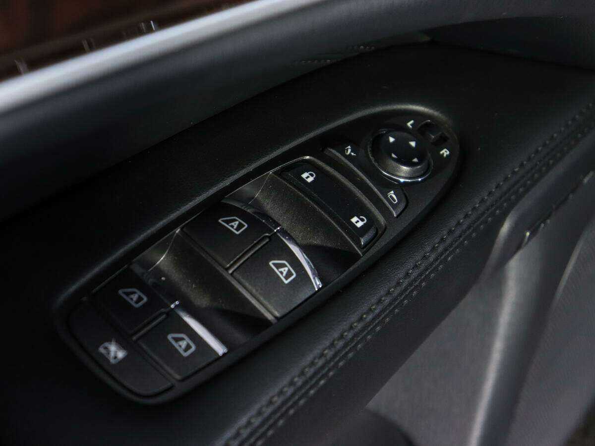 Купить Infiniti QX60 с пробегом. Фото: #18