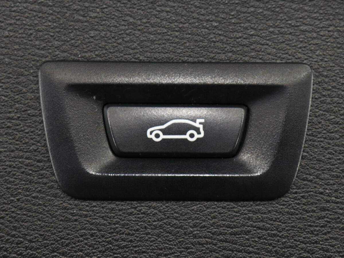 Купить BMW X1 с пробегом. Фото: #11