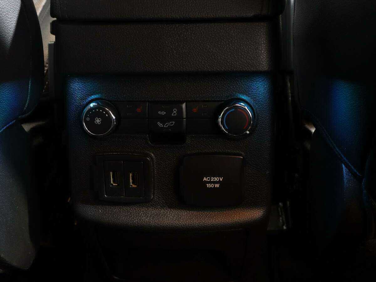 Купить Ford Explorer с пробегом. Фото: #17