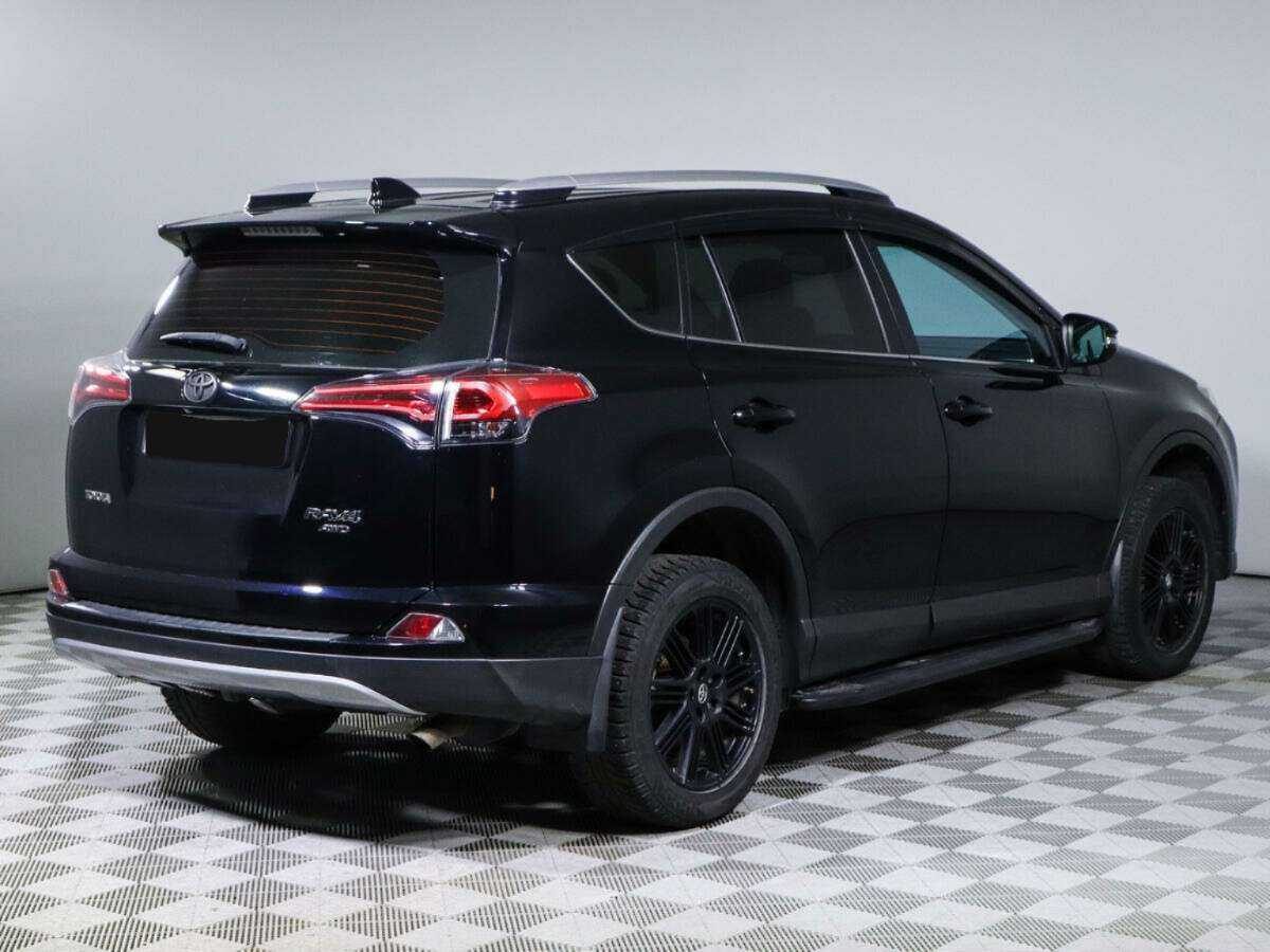 Купить Toyota RAV4 с пробегом. Фото: #3