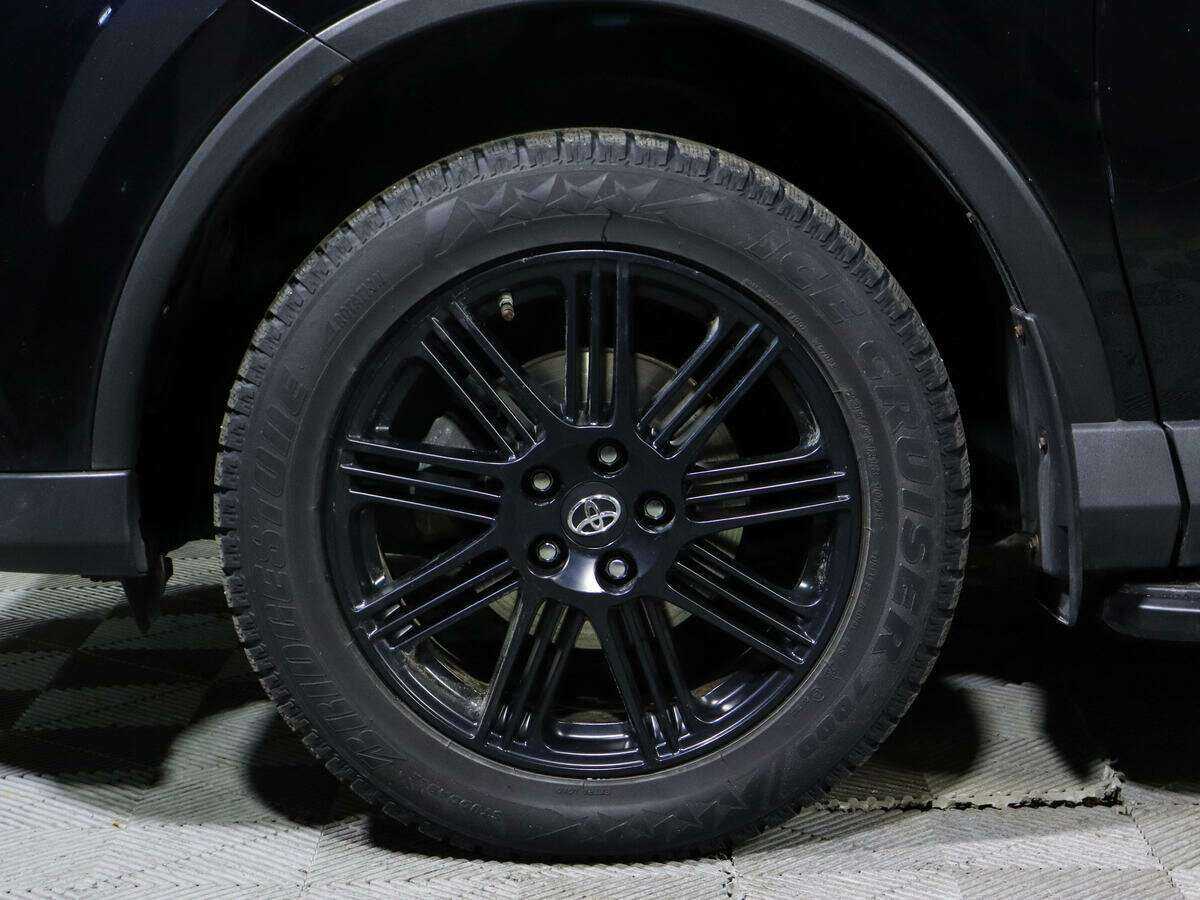 Купить Toyota RAV4 с пробегом. Фото: #12