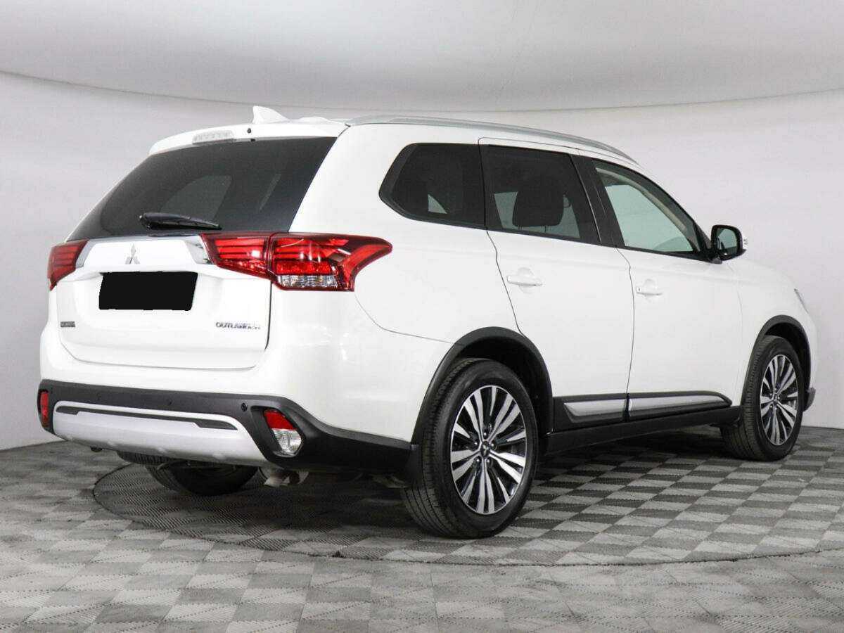 Купить Mitsubishi Outlander с пробегом. Фото: #4