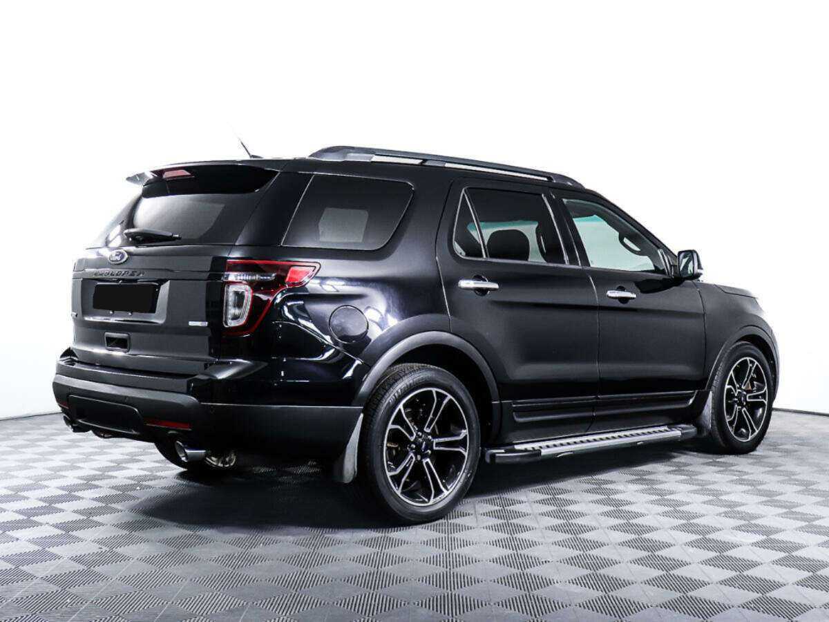 Купить Ford Explorer с пробегом. Фото: #4