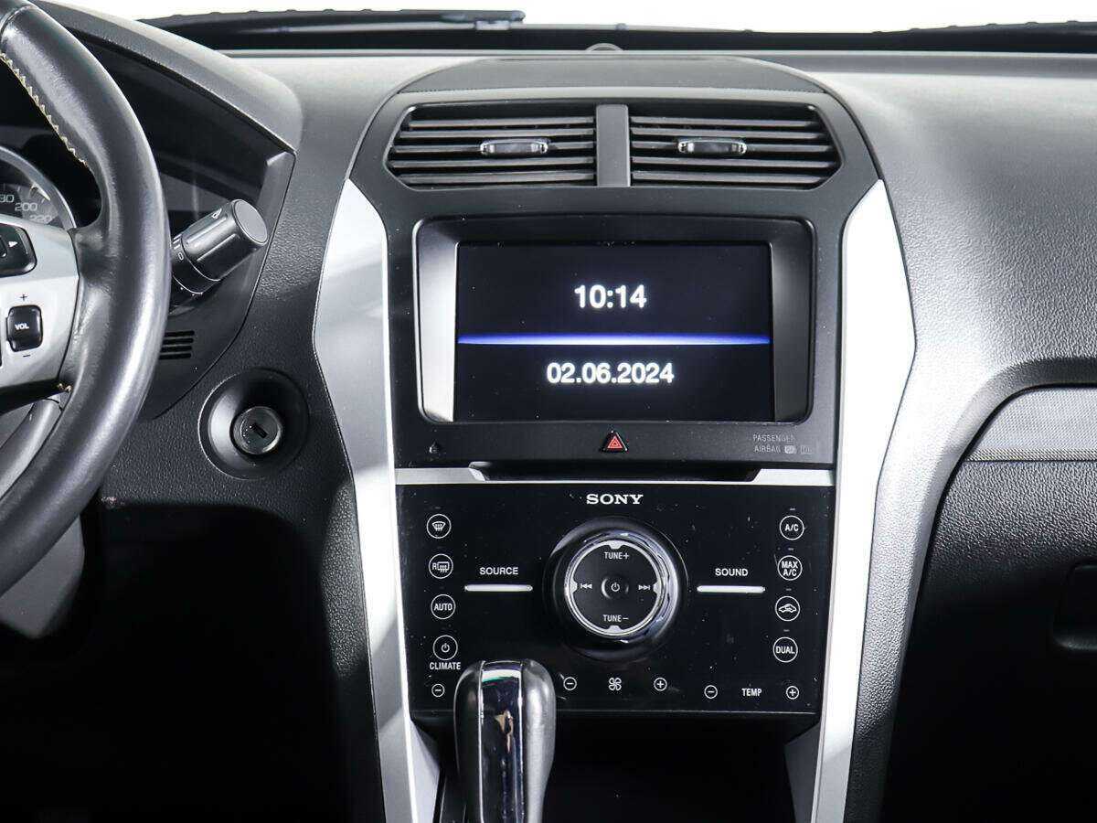 Купить Ford Explorer с пробегом. Фото: #12