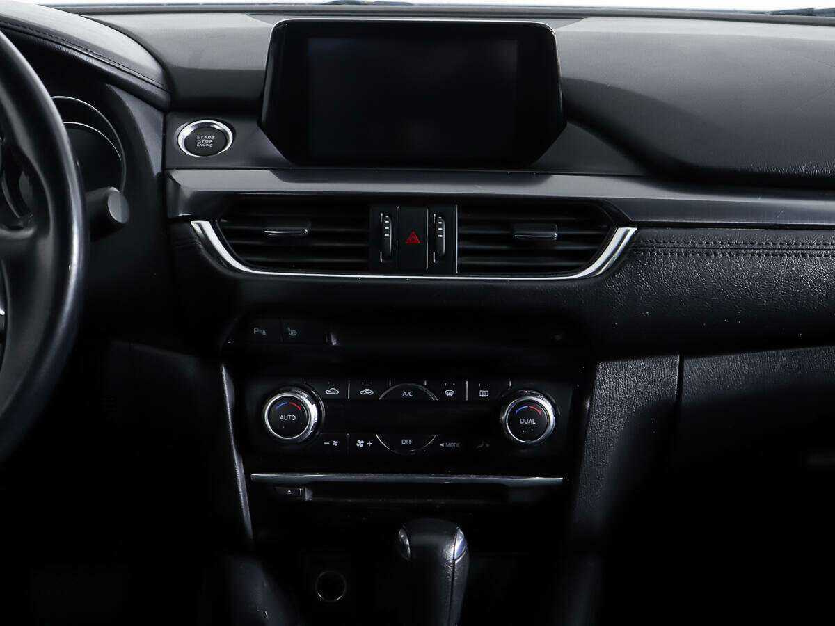 Купить Mazda 6 с пробегом. Фото: #11