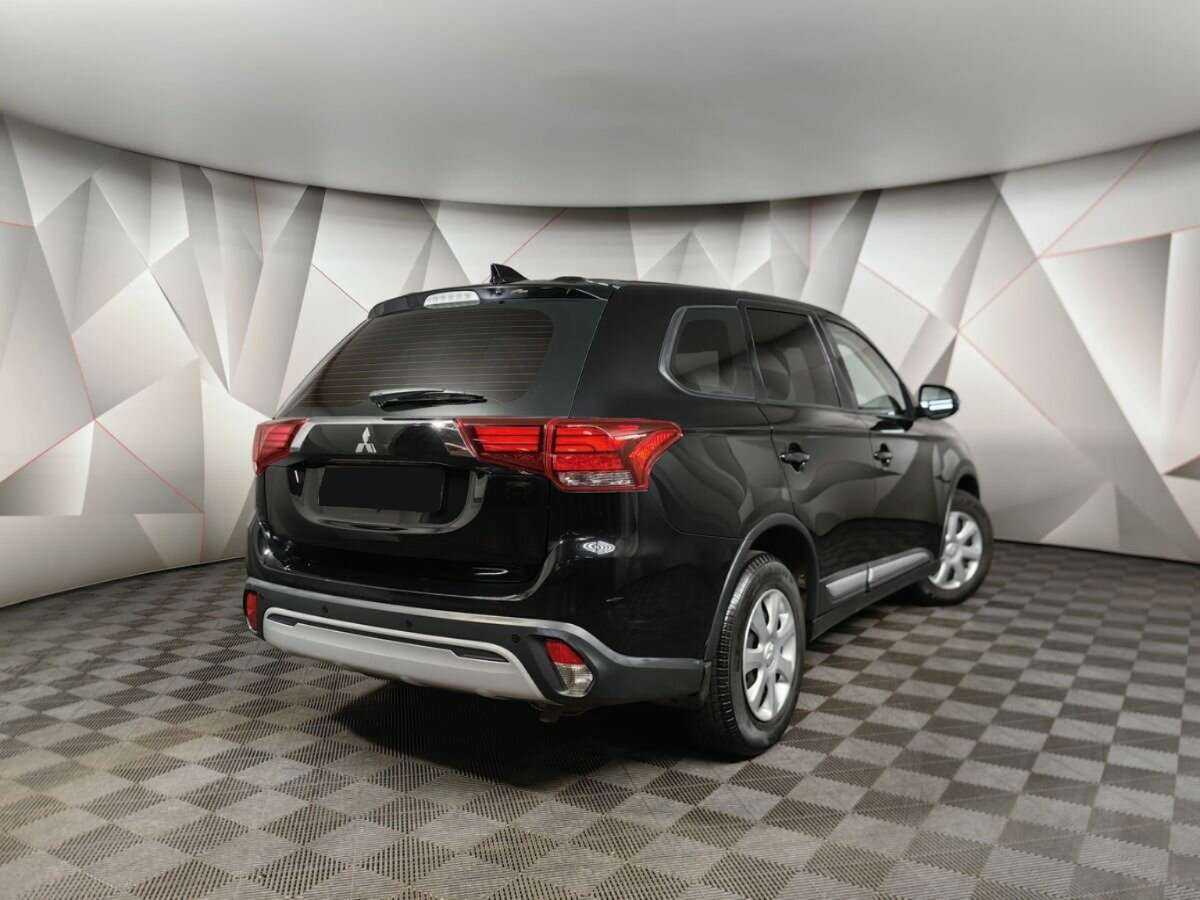 Купить Mitsubishi Outlander с пробегом. Фото: #1