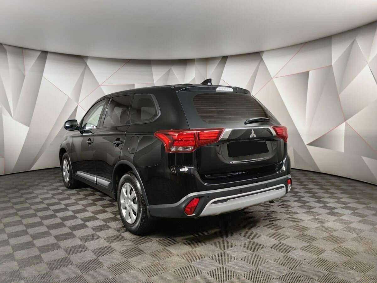 Купить Mitsubishi Outlander с пробегом. Фото: #3