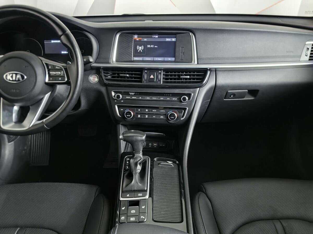 Купить Kia Optima с пробегом. Фото: #10