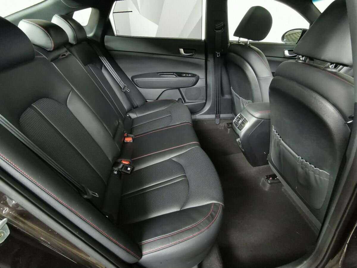 Купить Kia Optima с пробегом. Фото: #10