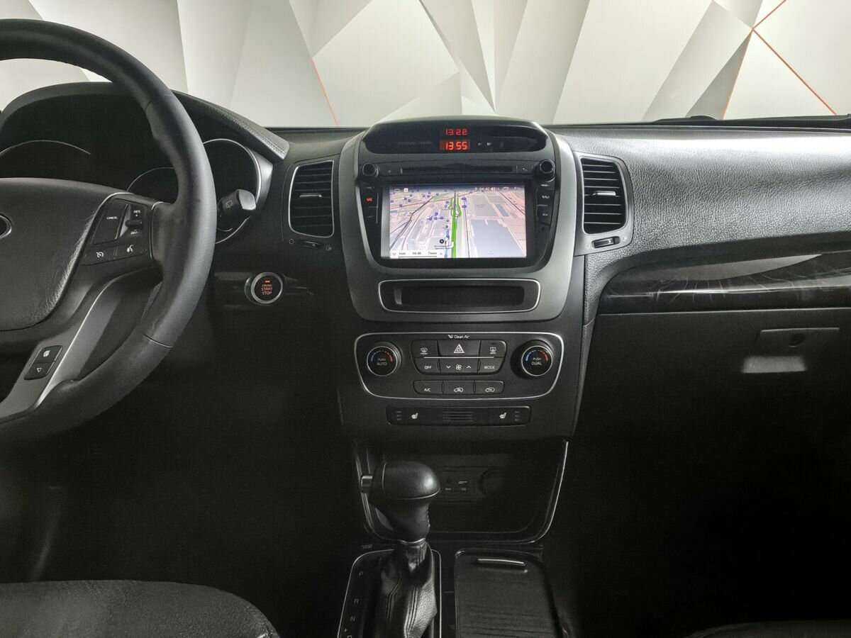 Купить Kia Sorento с пробегом. Фото: #10