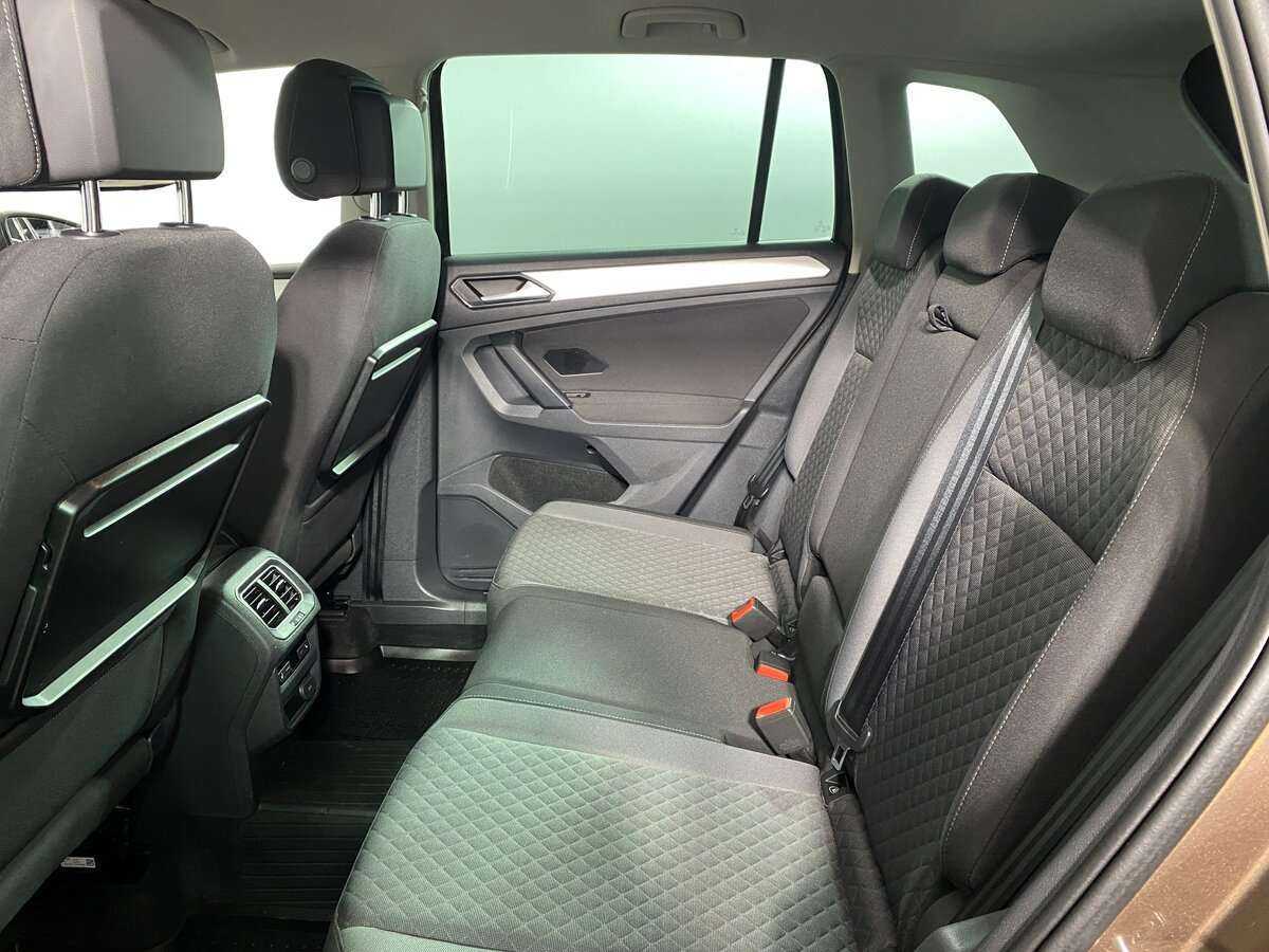 Купить Volkswagen Tiguan с пробегом. Фото: #10