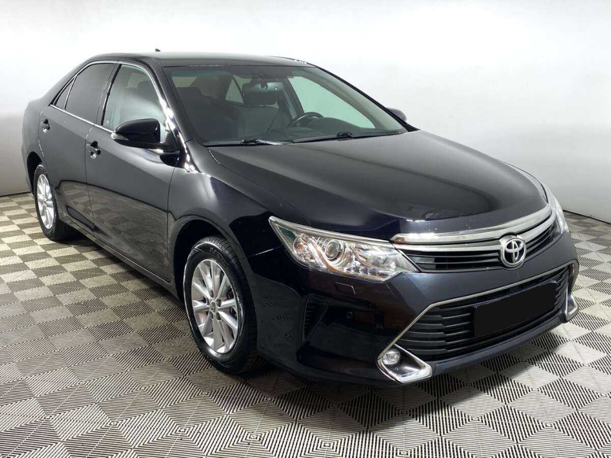 Купить Toyota Camry с пробегом. Фото: #1