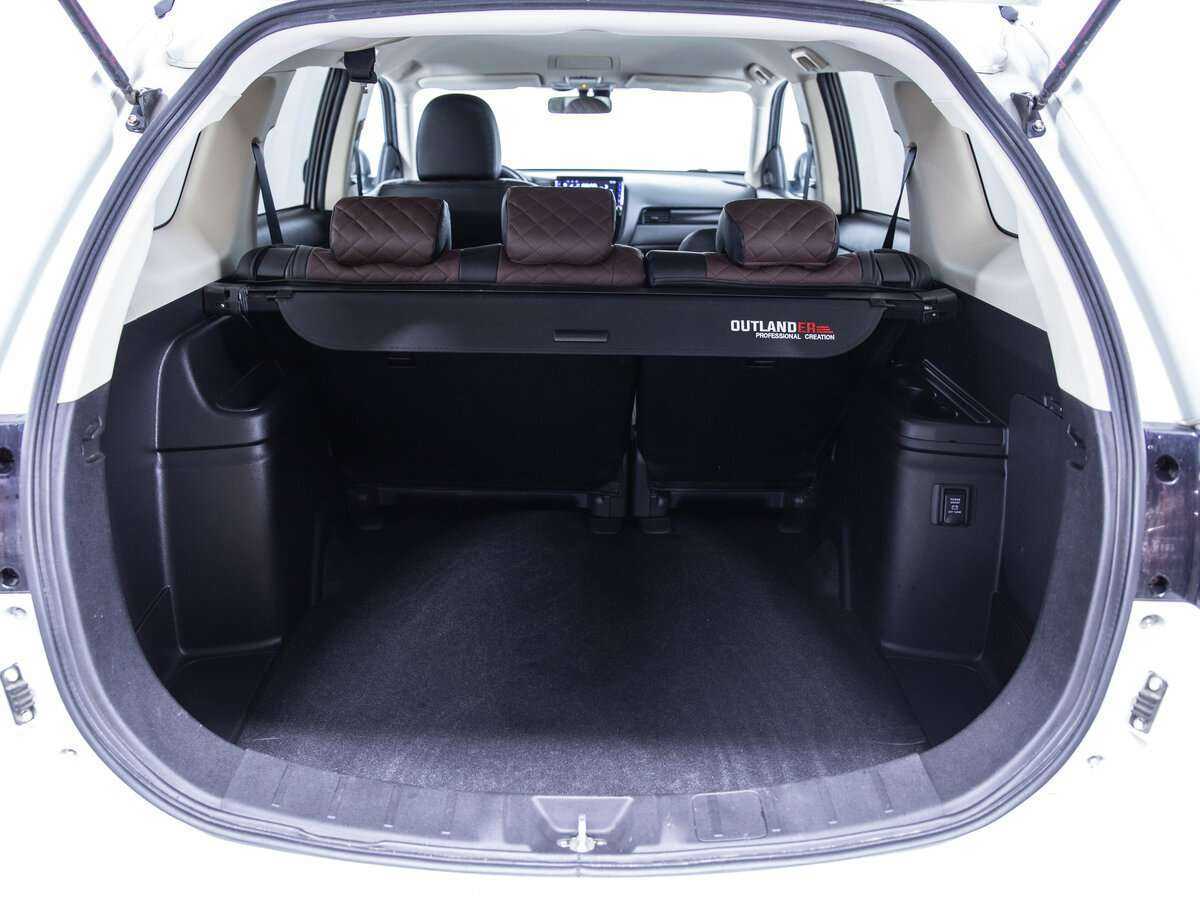 Купить Mitsubishi Outlander с пробегом. Фото: #9
